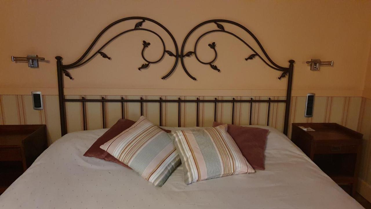 El Rincon De Rascafria Hotel ภายนอก รูปภาพ