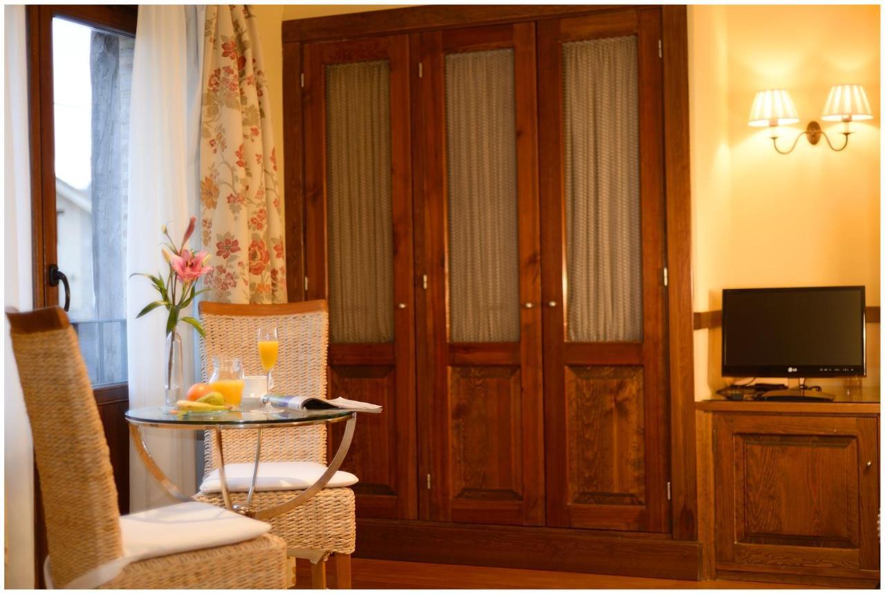 El Rincon De Rascafria Hotel ภายนอก รูปภาพ