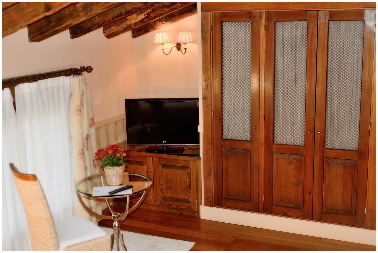 El Rincon De Rascafria Hotel ภายนอก รูปภาพ