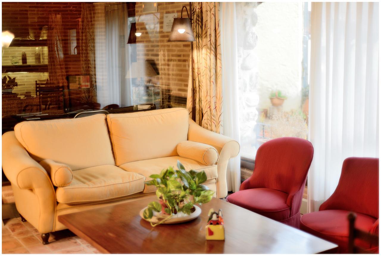 El Rincon De Rascafria Hotel ภายนอก รูปภาพ